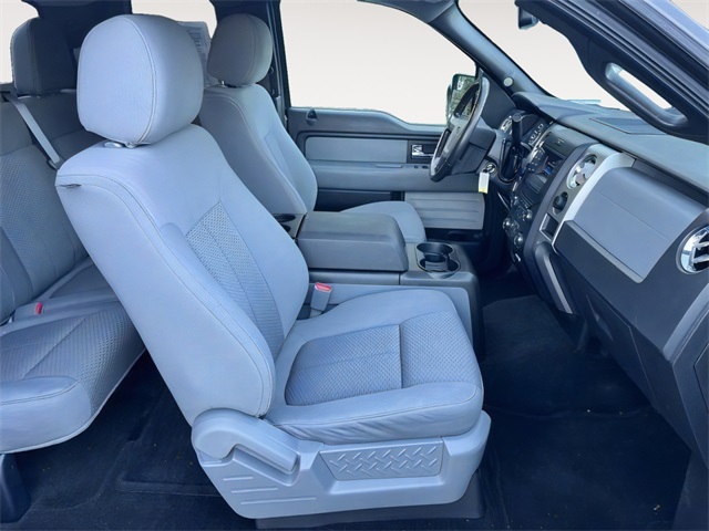 2013 Ford F-150 XLT photo 14