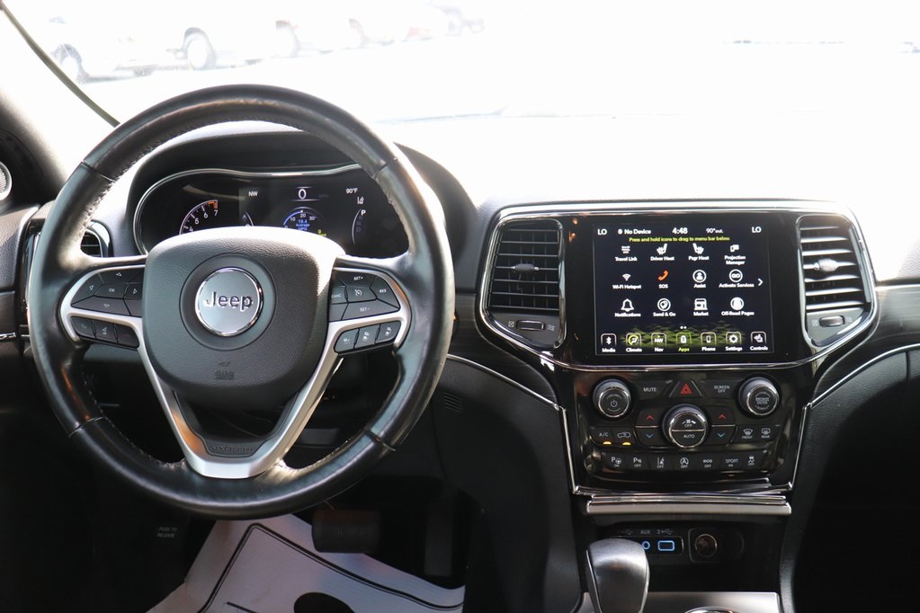 2021 Jeep Grand Cherokee Anniversary Edition photo 2