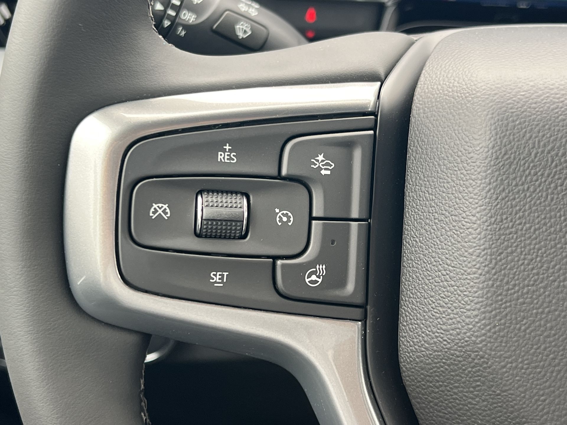 2026 Chevrolet Silverado 1500 LT photo 7