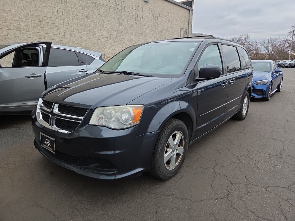 2013 Dodge Grand Caravan SXT's photo