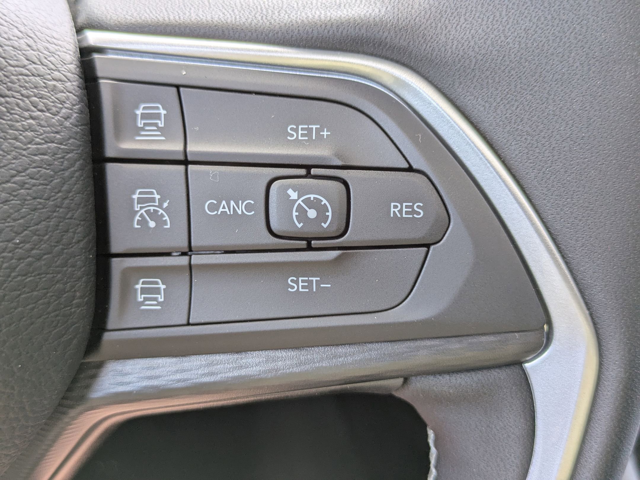 2025 Jeep Grand Cherokee Laredo X photo 13