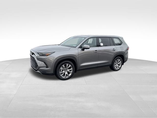 2026 Toyota Grand Highlander Limited's photo