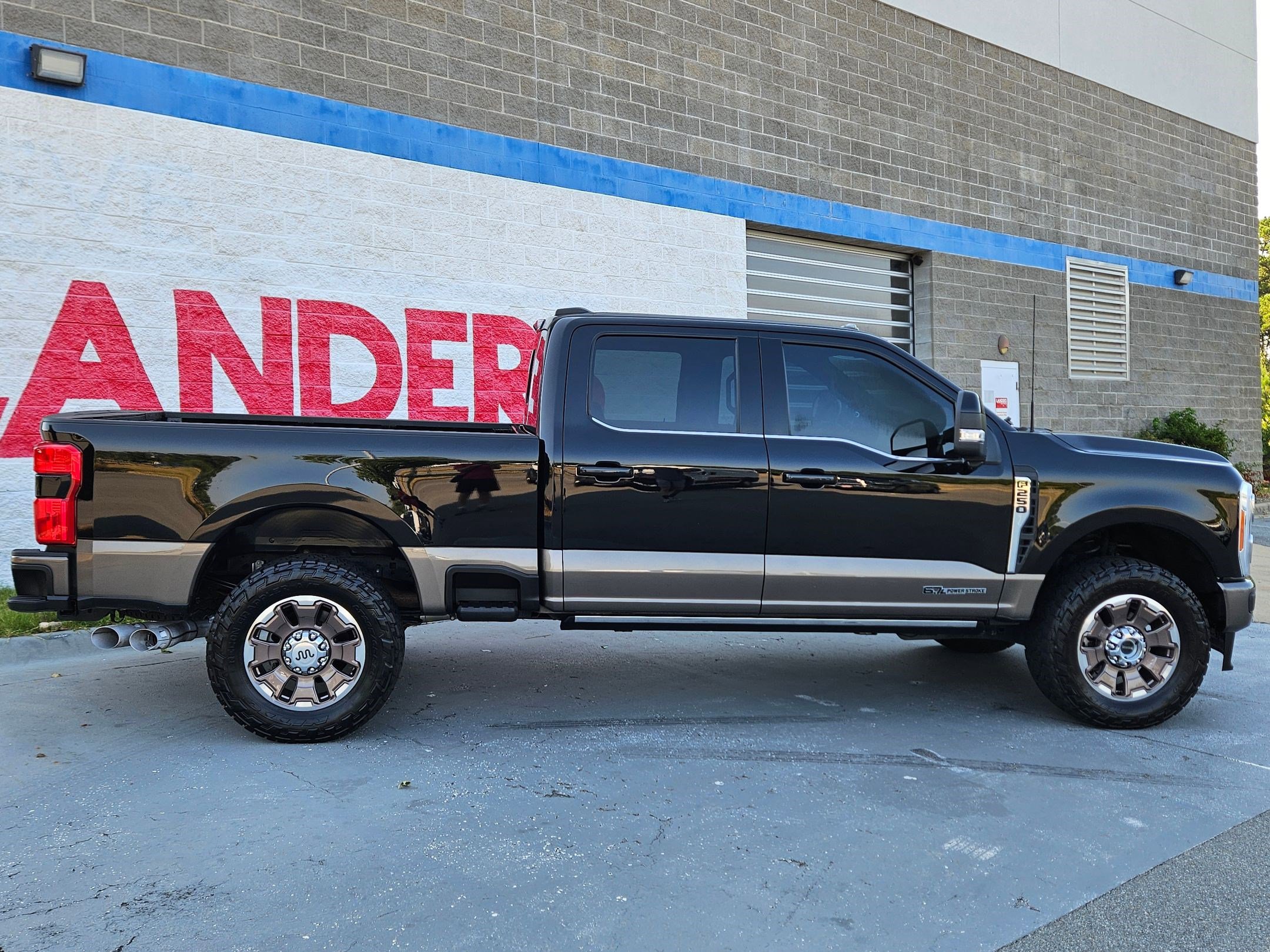 2023 Ford F-250 King Ranch photo 8