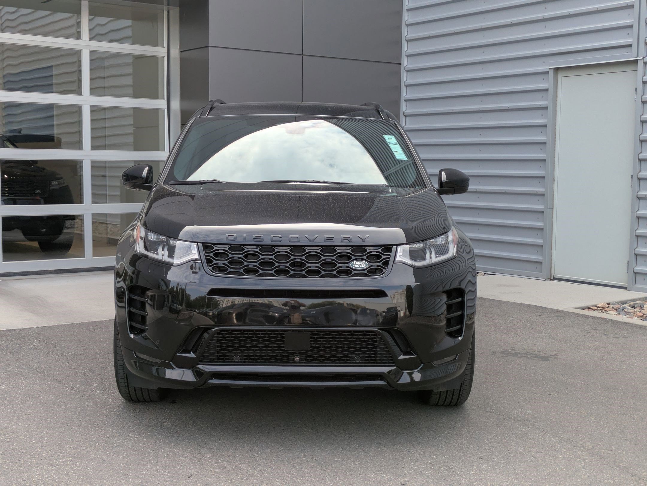 2024 Land Rover Discovery Sport Dynamic SE photo 8