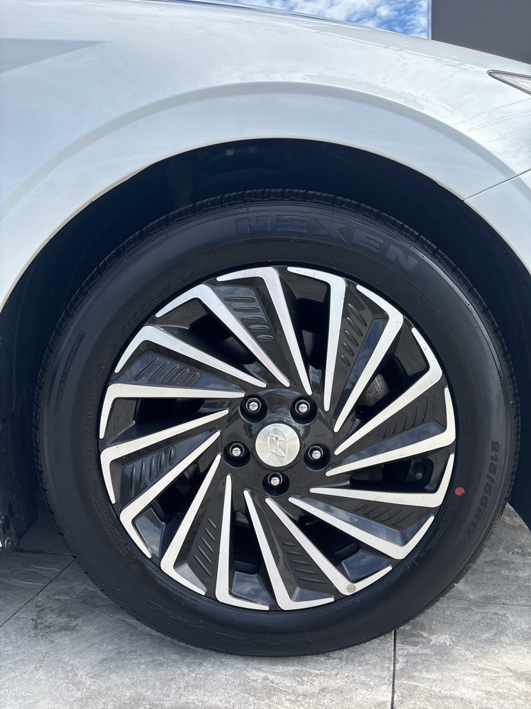 2021 Hyundai Sonata Hybrid Limited photo 3