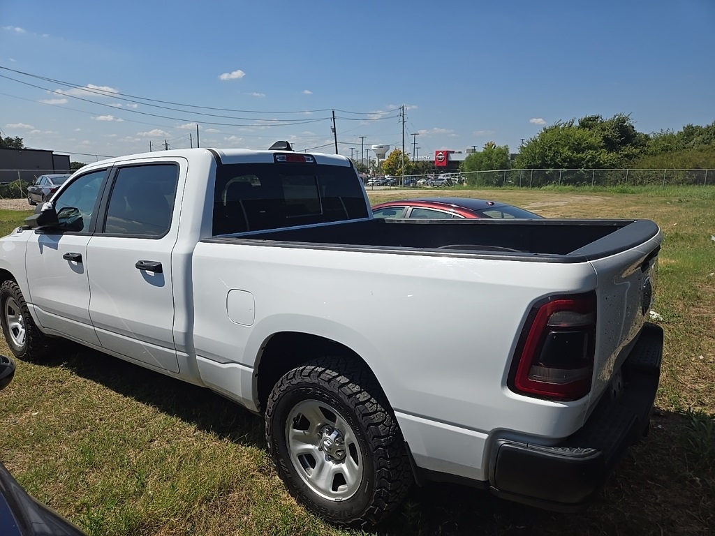 2023 Ram 1500 Tradesman photo 2
