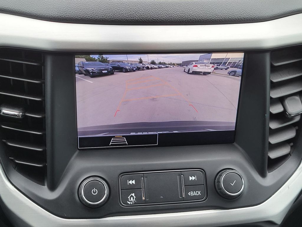 2020 Gmc Acadia SLT photo 26