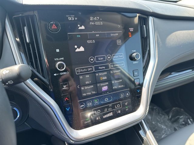 2024 Subaru Outback Onyx Edition photo 5