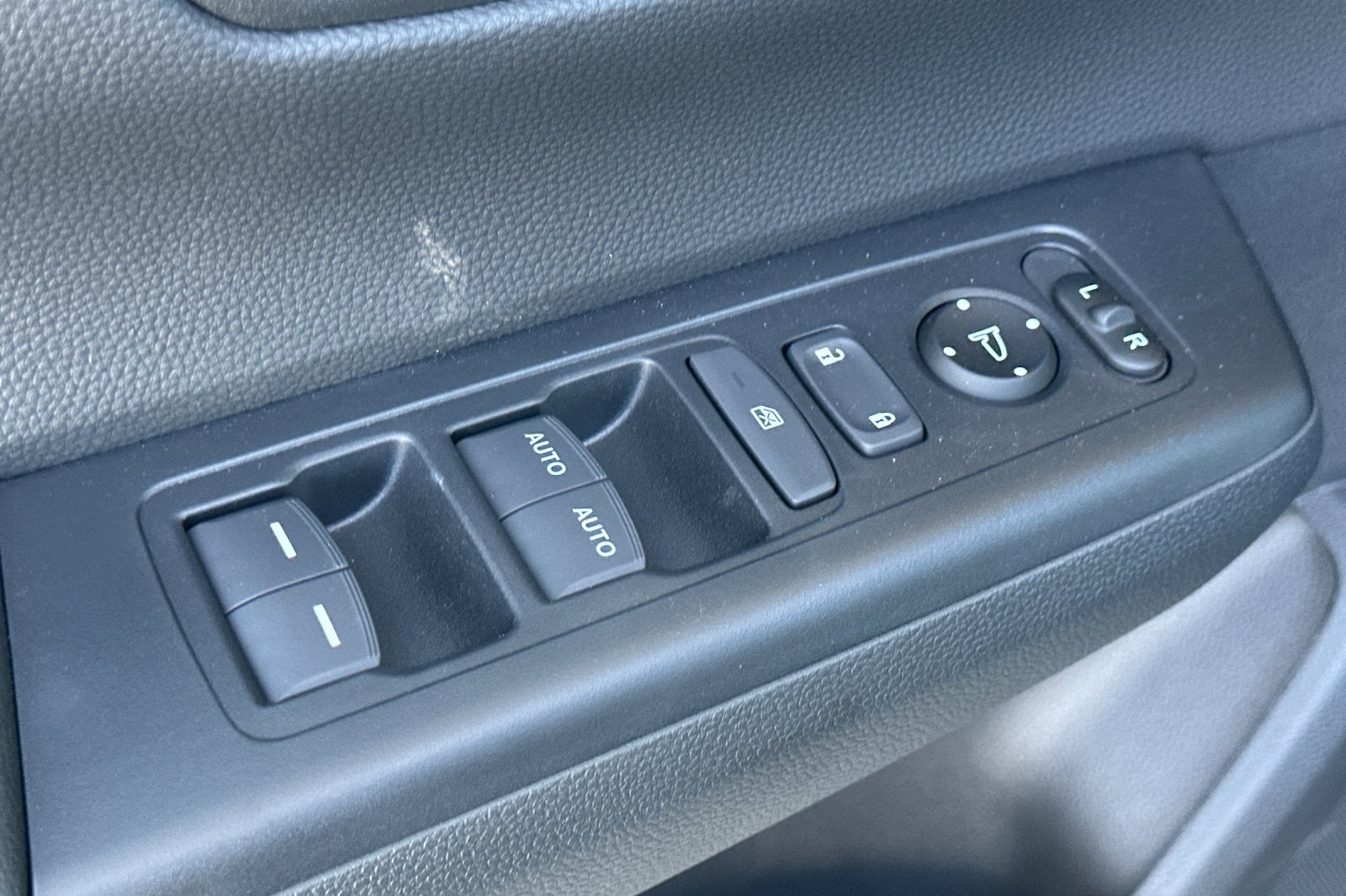 2026 Honda CR-V EX photo 11