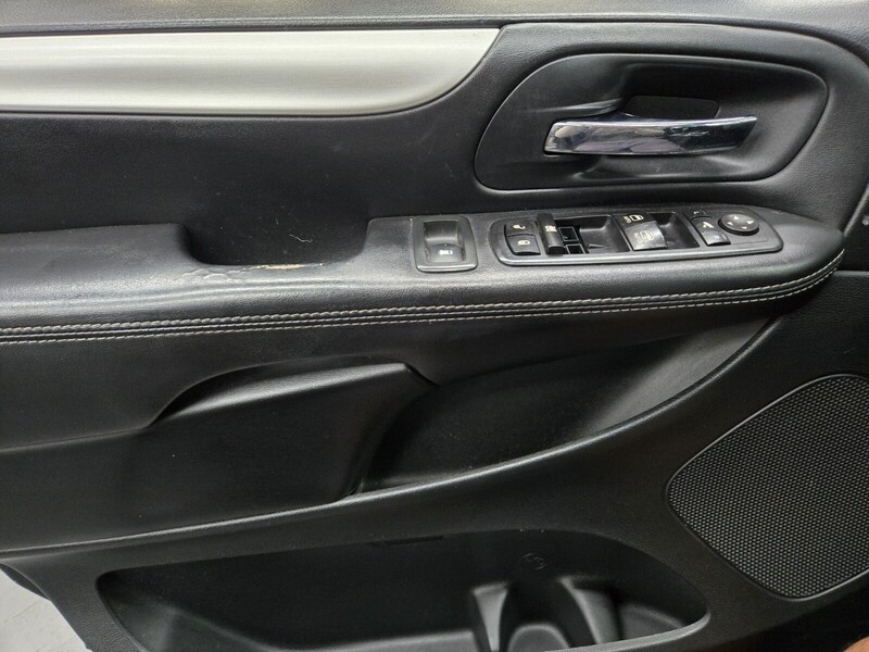 2014 Dodge Grand Caravan SXT photo 15