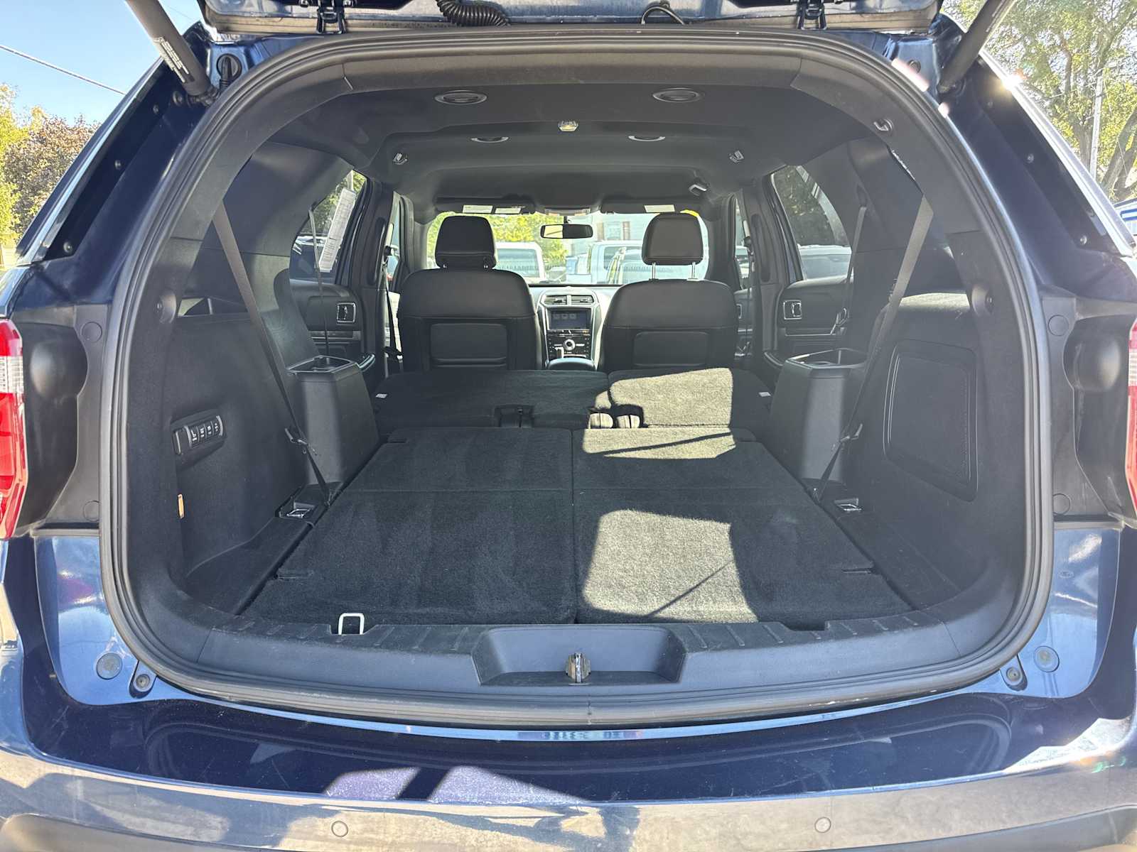 2017 Ford Explorer Limited photo 7