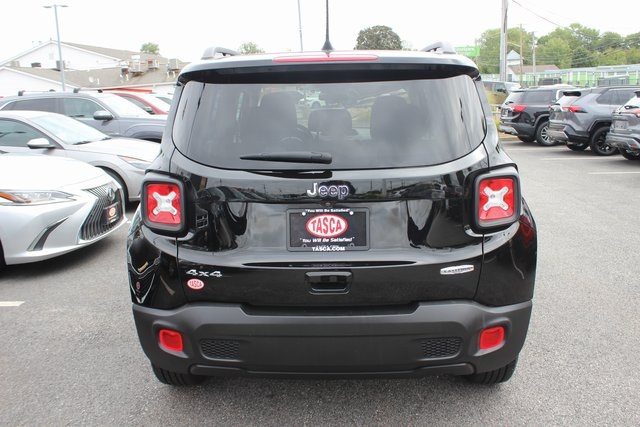 2020 Jeep Renegade Latitude photo 25