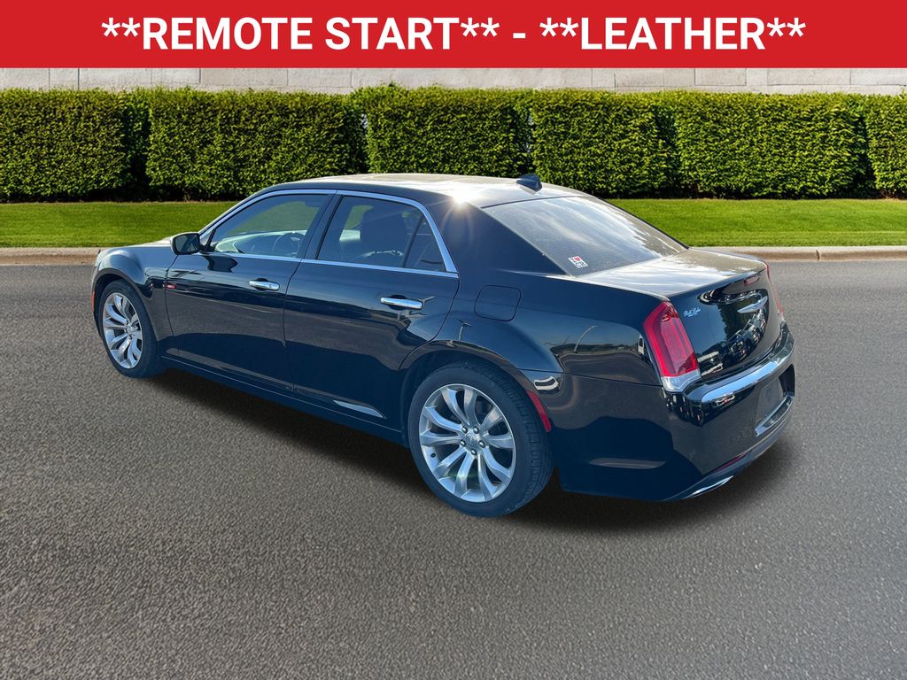 2019 Chrysler 300 Limited photo 3