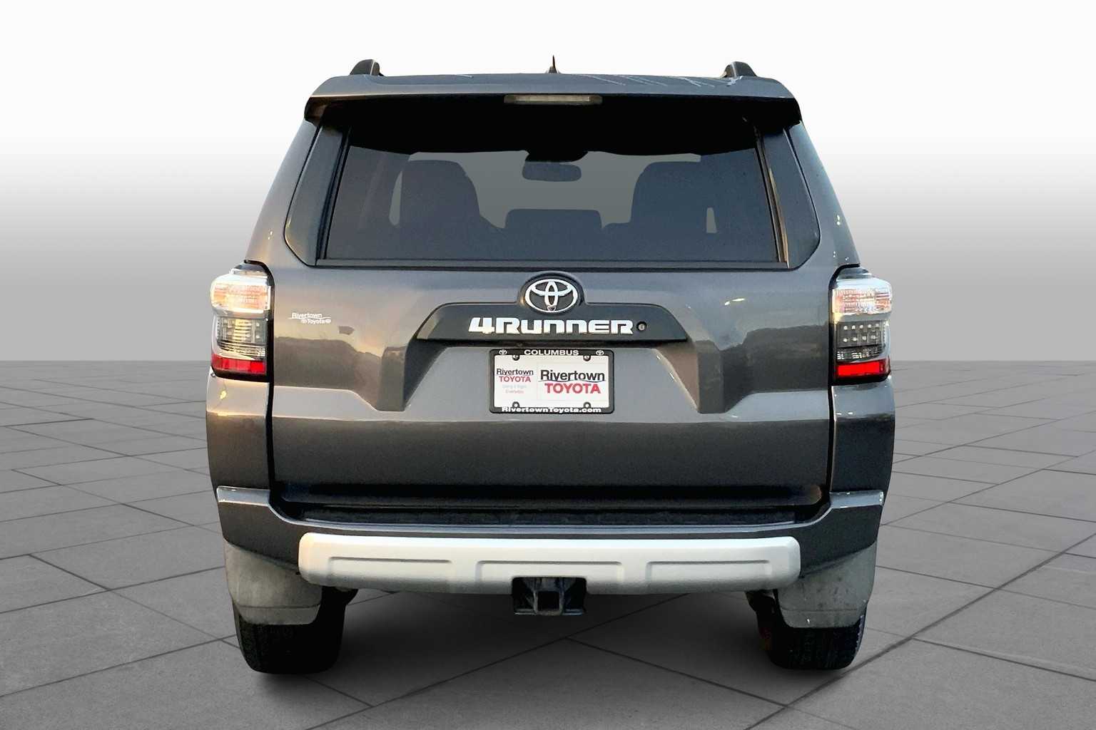 2016 Toyota 4Runner Trail Premium photo 4