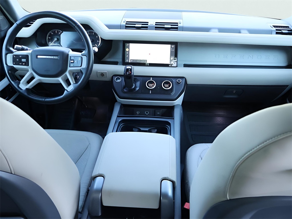 2022 Land Rover Defender 110 SE photo 9