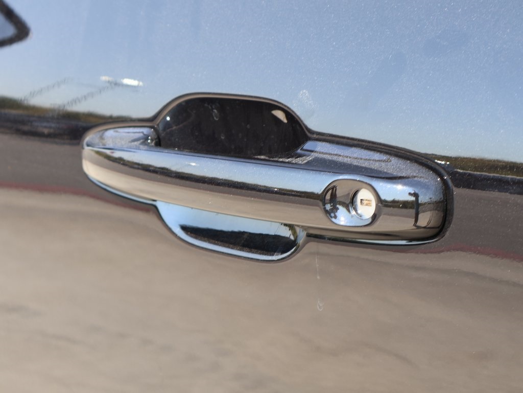 2025 Ford Escape ST-Line Elite photo 18