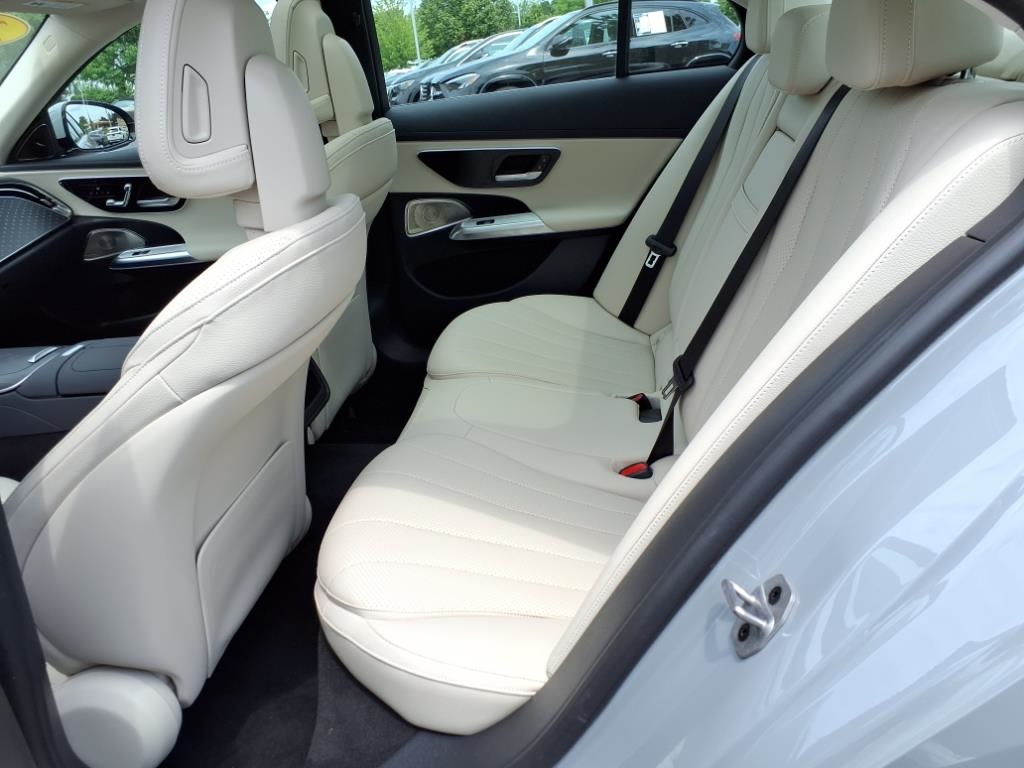 2024 Mercedes Benz E 350 4MATIC photo 11