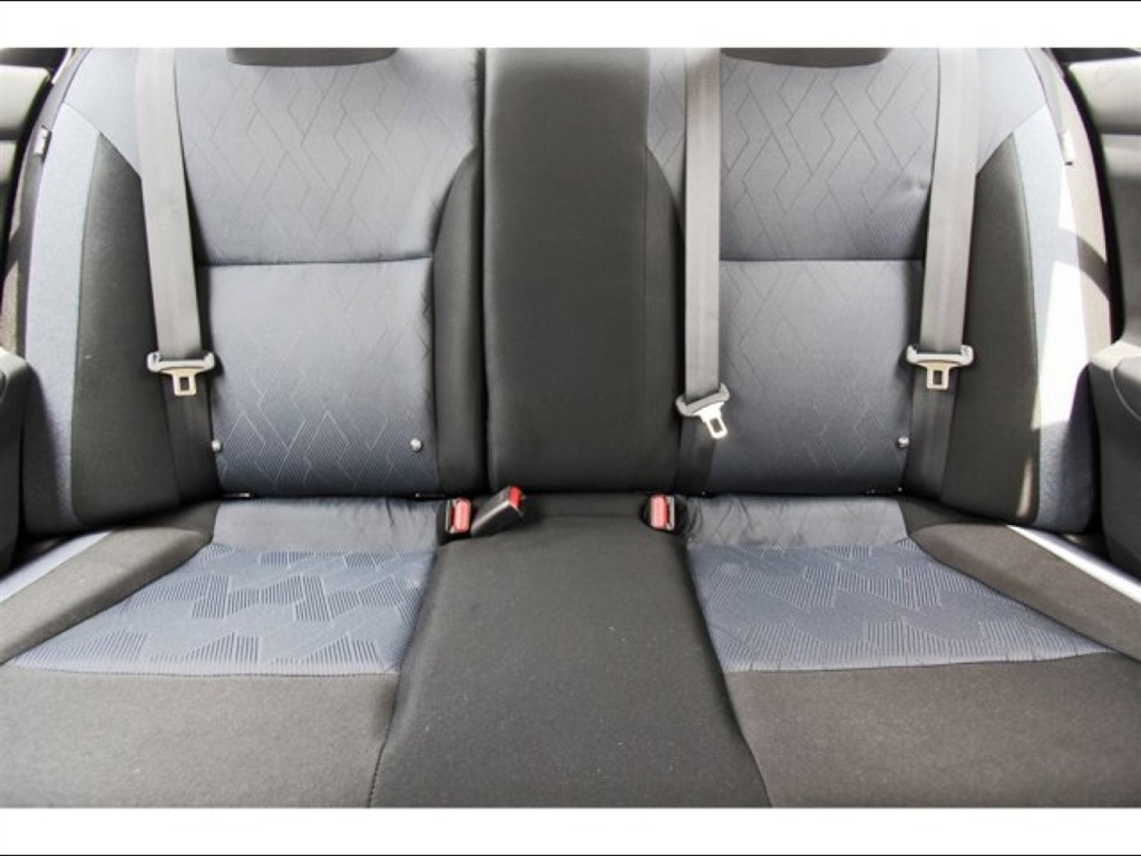 2025 Nissan Versa SV - 10