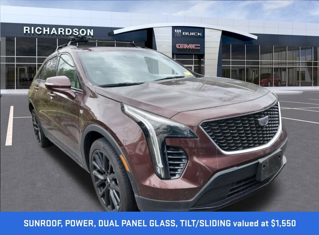 2022 Cadillac XT4 Sport photo 3