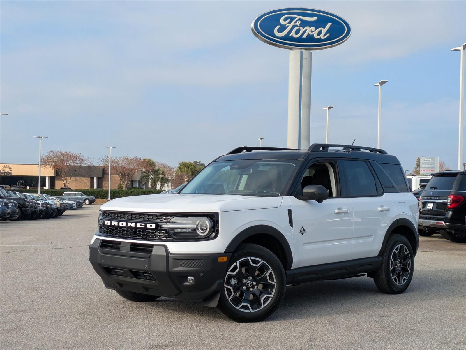 2025 Ford Bronco Sport Outer Banks's photo