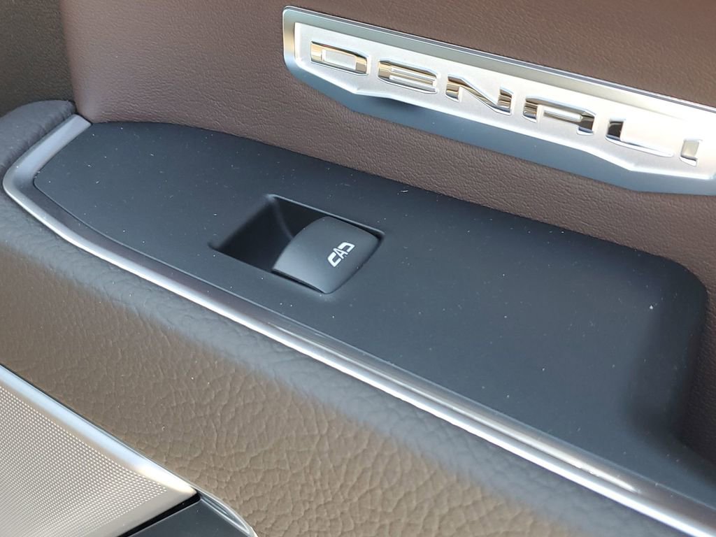 2025 Gmc Sierra Denali photo 50