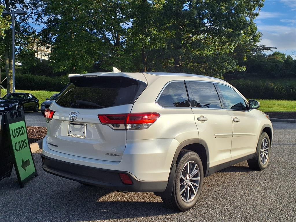 2019 Toyota Highlander XLE photo 6