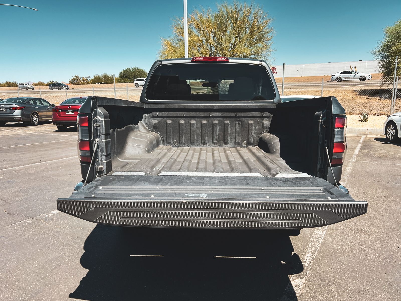 2023 Nissan Frontier SV photo 6