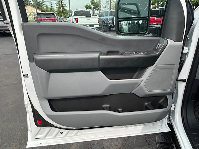 2025 Ford F-250 XL photo 26