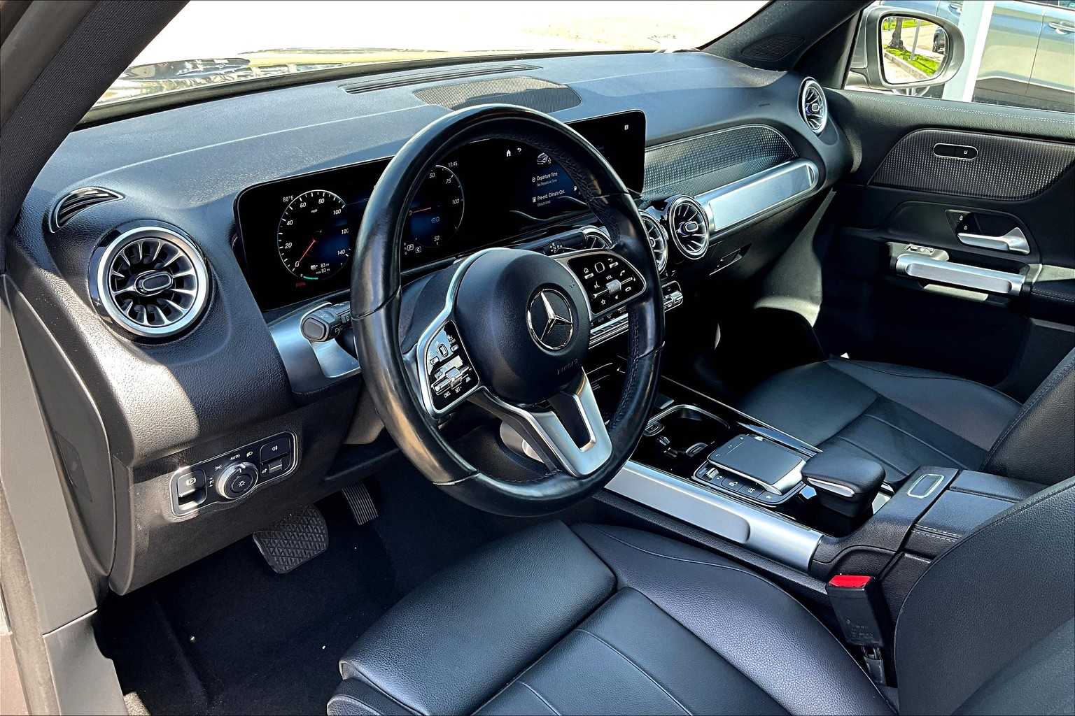 2022 Mercedes Benz EQB 350 4MATIC photo 17