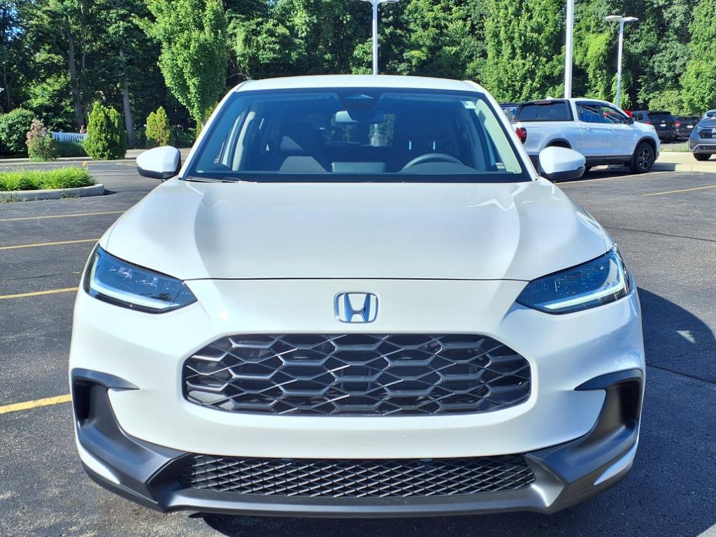 2026 Honda HR-V LX photo 2