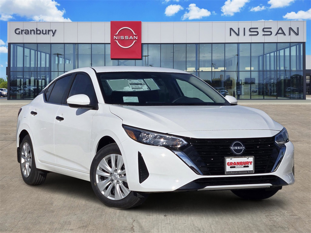 2025 Nissan Sentra S's photo