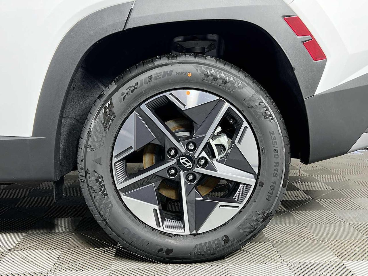 2025 Hyundai Tucson SEL Convenience photo 16