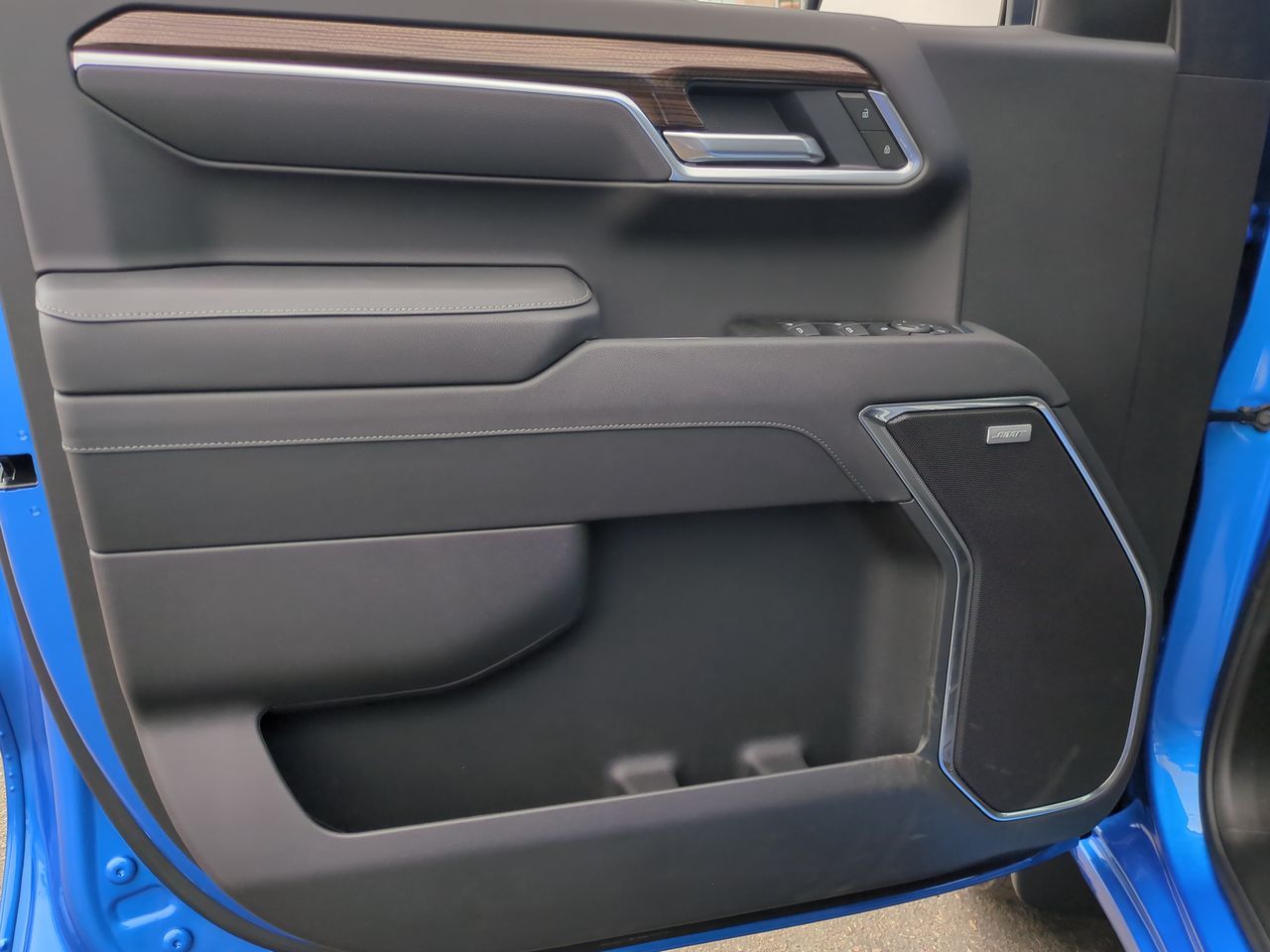 2025 Chevrolet Silverado 1500 RST photo 22