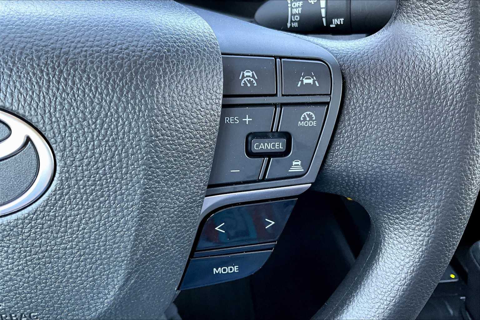 2025 Toyota Camry LE photo 19