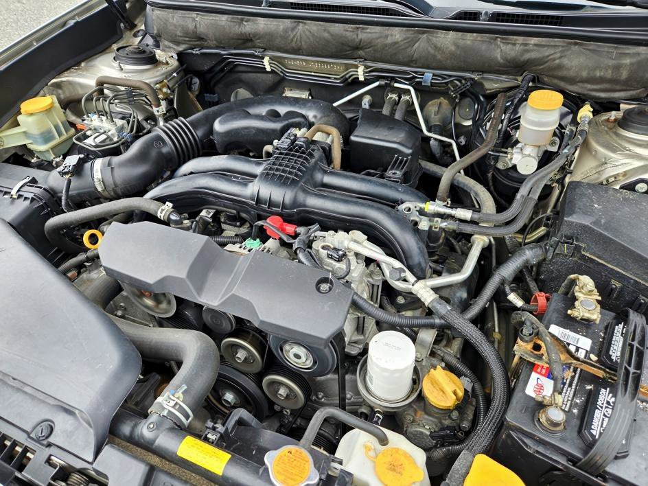 2014 Subaru Outback 2.5i Limited photo 16