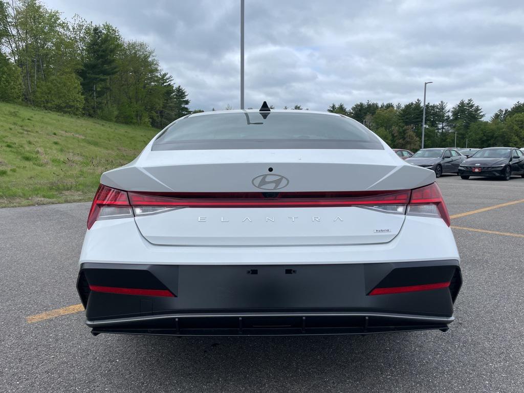 2025 Hyundai Elantra Hybrid Limited photo 6