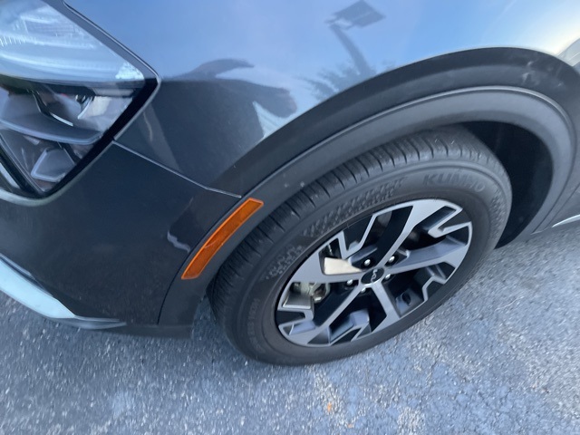 2023 Kia Sportage EX photo 4