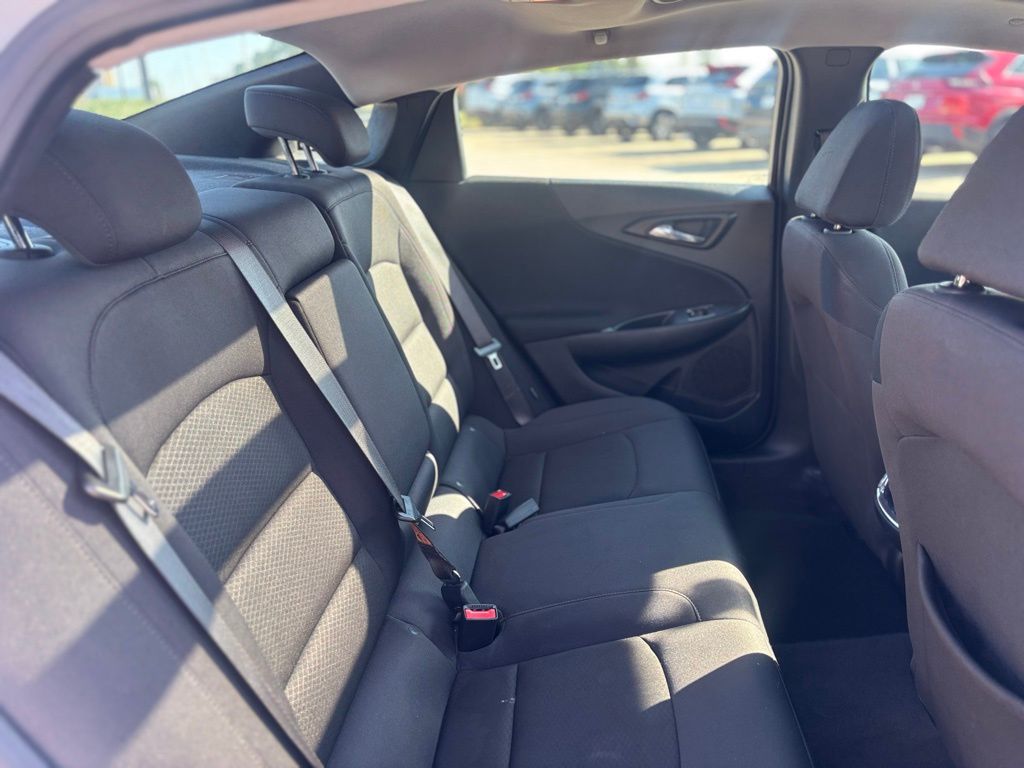2023 Chevrolet Malibu 1LT photo 16