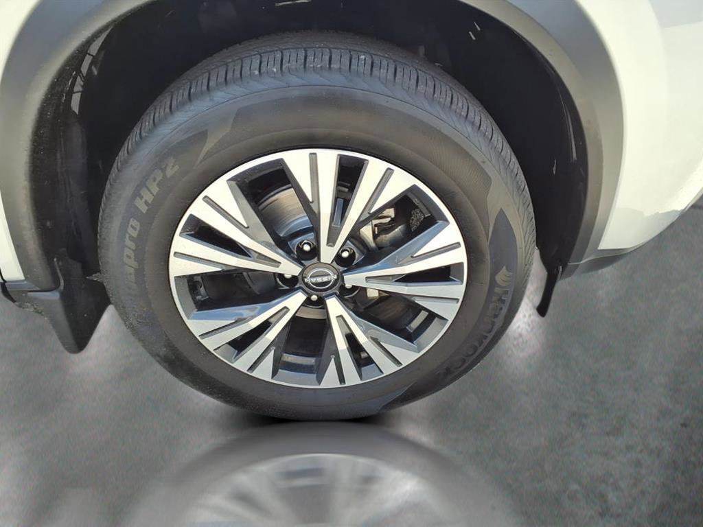 2023 Nissan Rogue SV photo 10