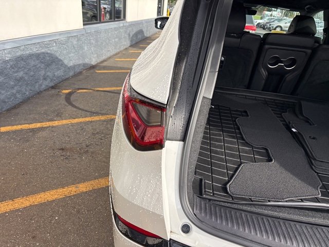 2023 Acura MDX A-Spec SH-AWD photo 16