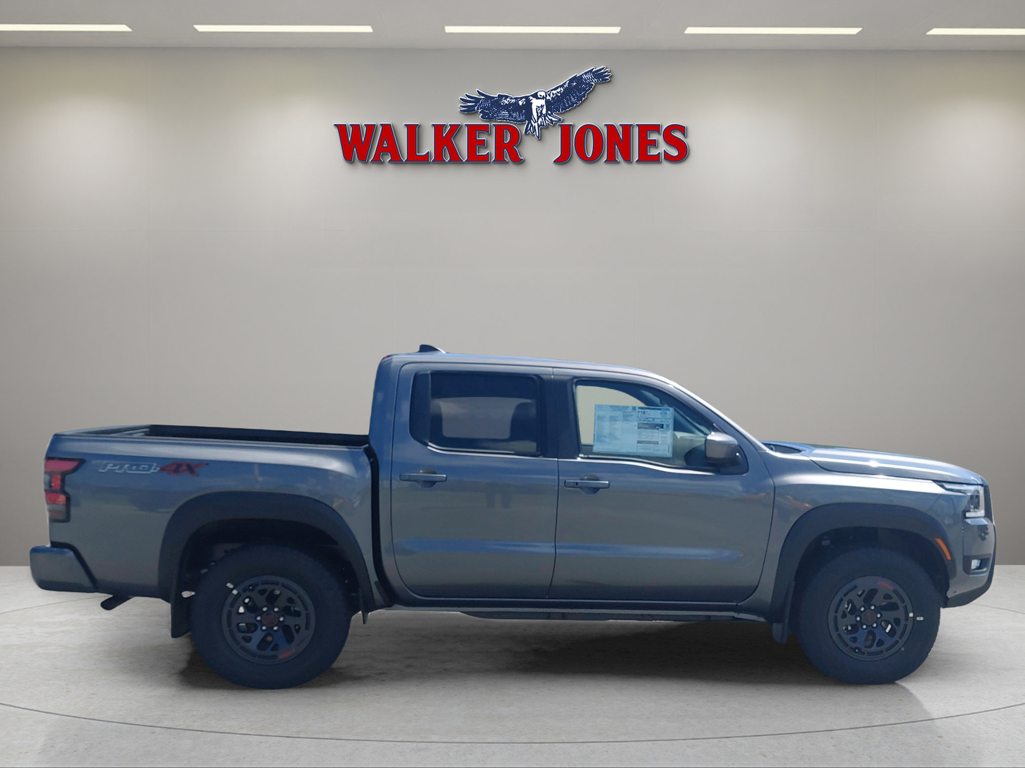 2025 Nissan Frontier PRO-4X photo 4