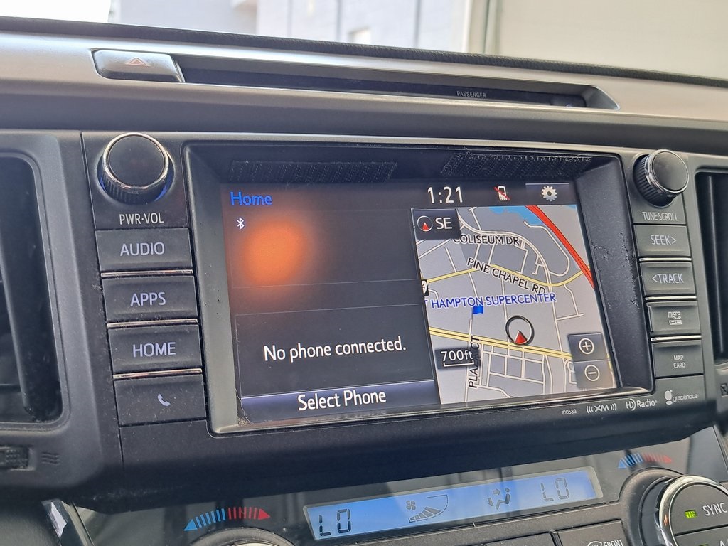2016 Toyota RAV4 XLE photo 15
