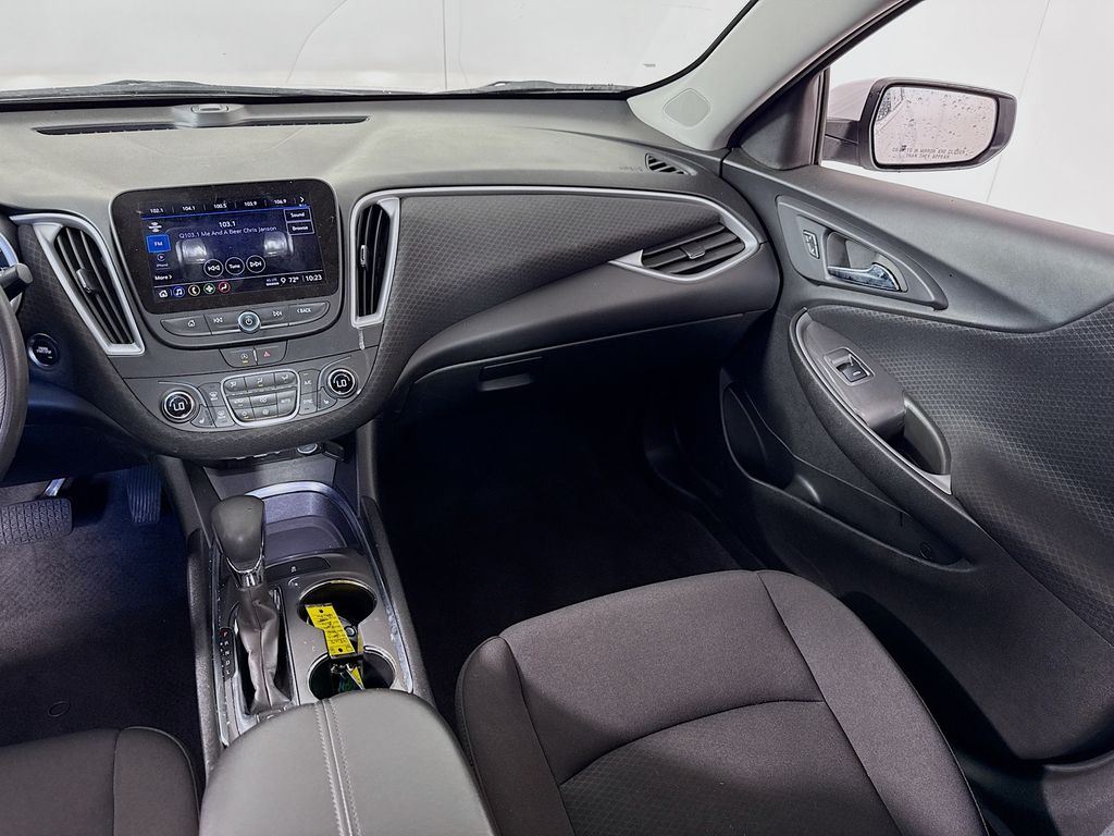 2023 Chevrolet Malibu 1LT photo 21
