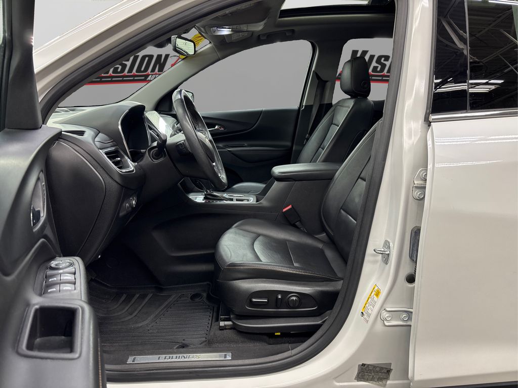 2018 Chevrolet Equinox Premier photo 9