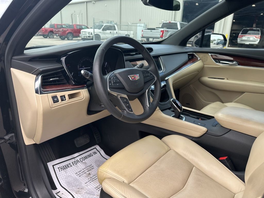 2017 Cadillac XT5 Luxury photo 12