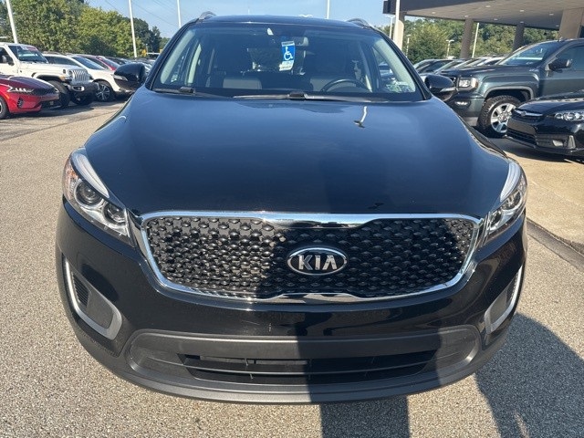 Used 2016 Kia Sorento LX with VIN 5XYPGDA31GG053014 for sale in Monroeville, PA
