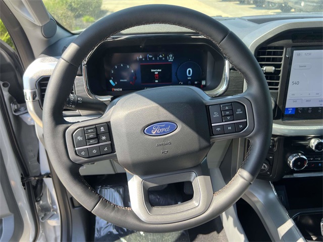 2025 Ford F-150 Lariat photo 14