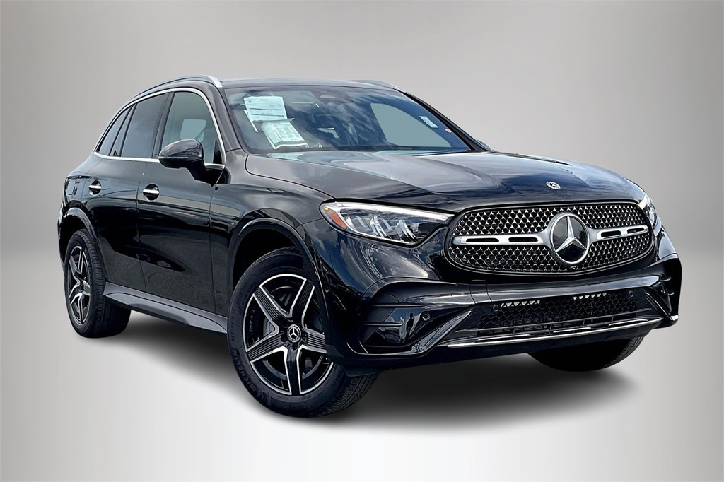 2026 Mercedes-Benz GLC Base