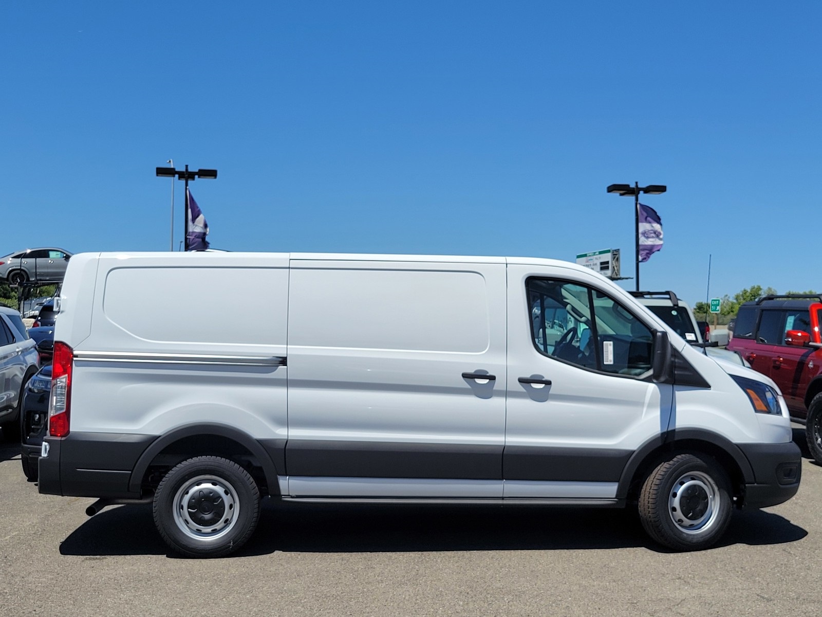 2024 Ford Transit Cargo Van photo 4