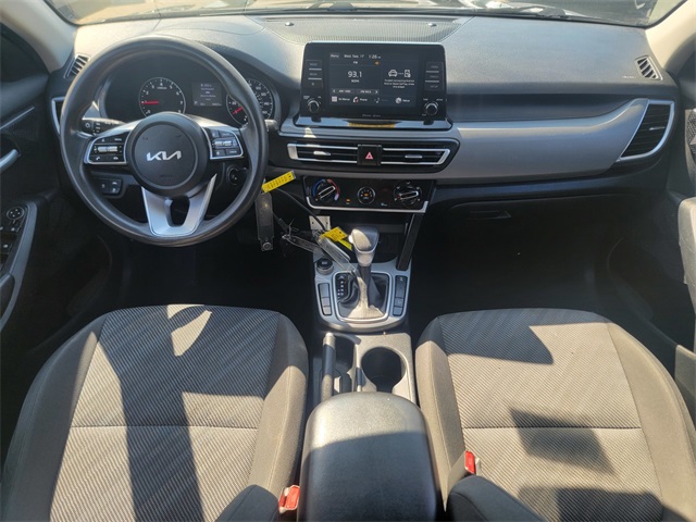 2022 Kia Seltos LX photo 19